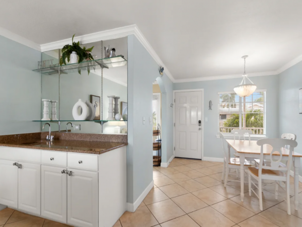 Indian Shores Beach  2 bedroom Condo